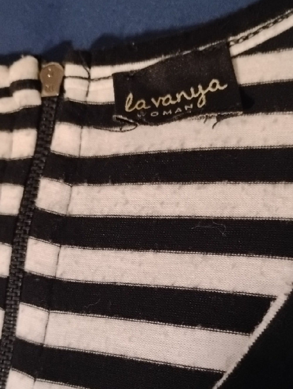 La Vanya Woman Black & White Striped Top with Front Zipper